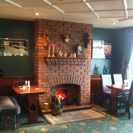 Halfway House Hotel Ларн Экстерьер фото